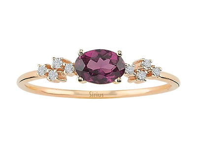 Elegant rose gold ring with rhodolite and pavé diamonds