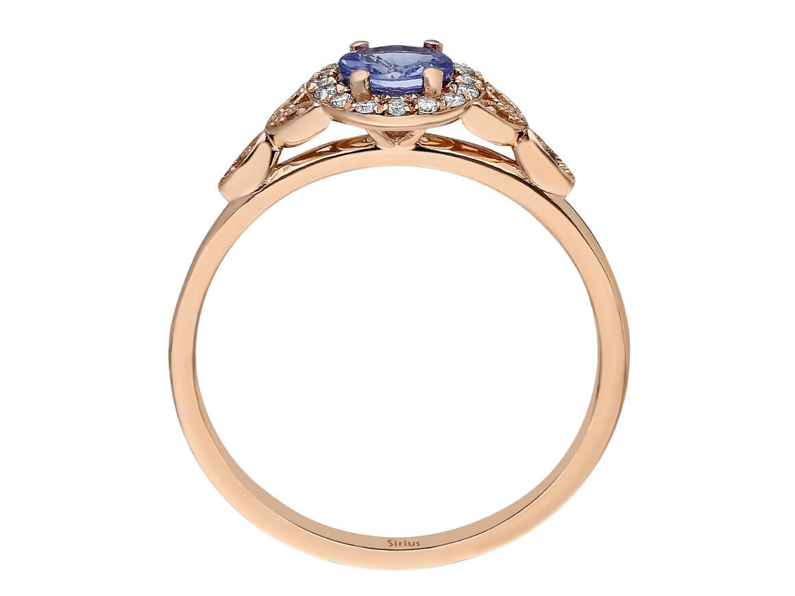 Rose gold ring with tanzanite and diamonds