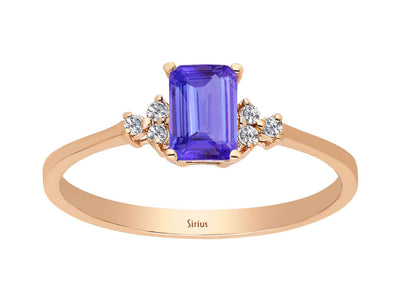 Rose gold ring with 0.61 carat tanzanite and diamonds, 14K