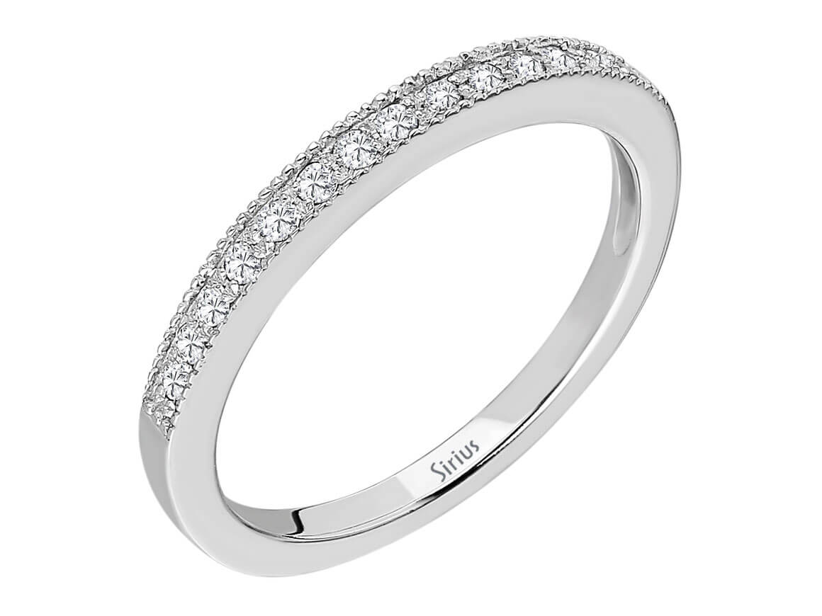 Feiner Weißgold-Halbkreis-Diamantring mit 16 Rundschliff-Diamanten
