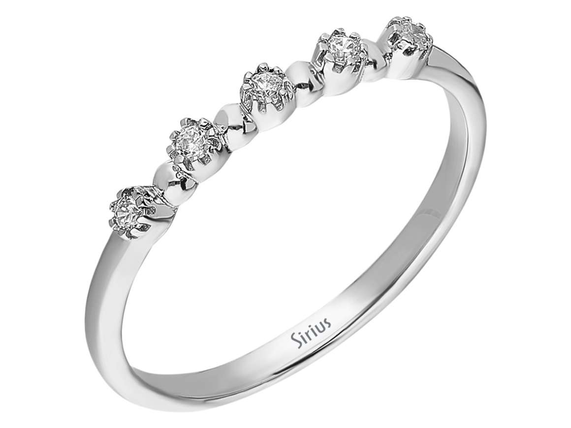 Elegant half-circle ring with 5 round diamonds made of 14 karat white gold