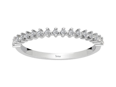 Elegant half-carat diamond ring with round cut