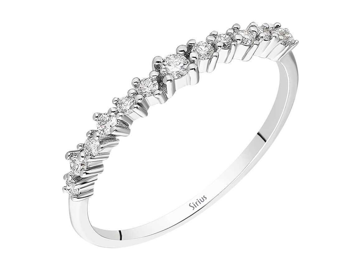 13 elmaslı yarım eternity yüzük - 0,20 ct | 14 ayar Beyaz Altın - Rosy Lab Diamonds’tan yüksek kaliteli Mücevher