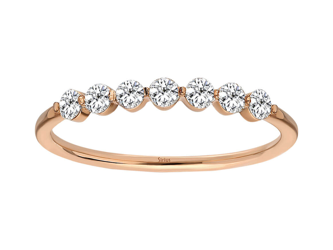 Elegant half-circle diamond ring made of 8 carat rose gold