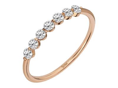 Elegant half-circle diamond ring made of 8 carat rose gold