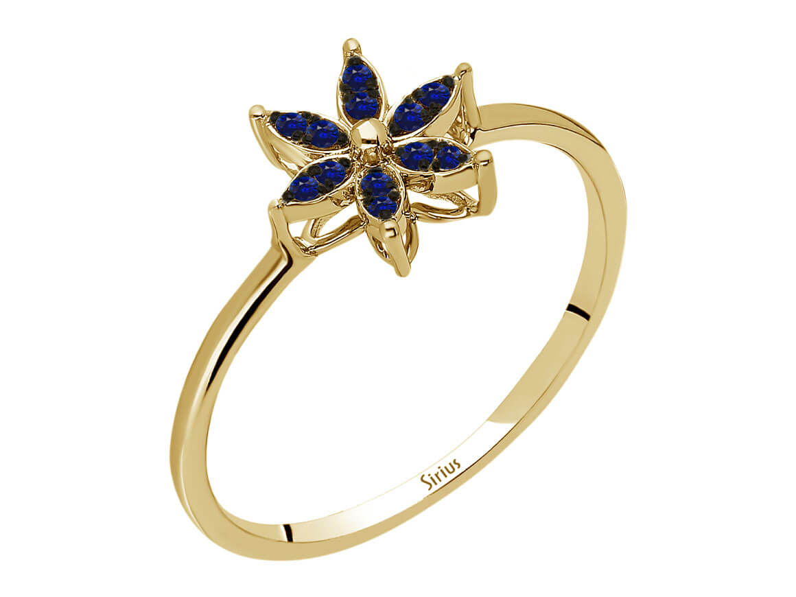 Flower ring with lab diamonds and sapphires in yellow gold