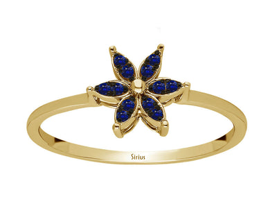 Flower ring with lab diamonds and sapphires in yellow gold