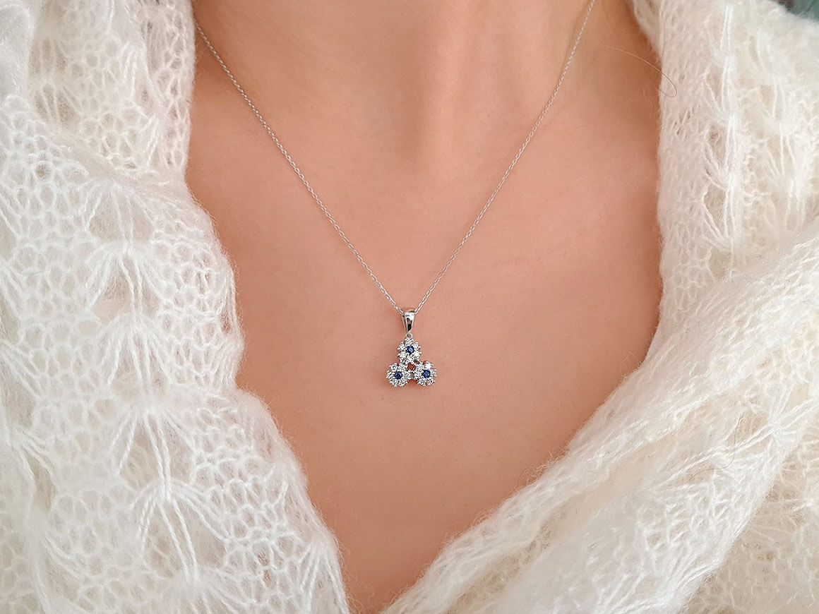 Trio-Anhänger mit Saphiren und 18 Labordiamanten – 14K Weißgold