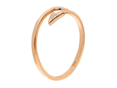 Bague en or rose en forme de flèche avec un diamant de laboratoire