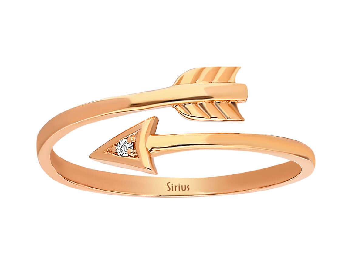 Bague en or rose en forme de flèche avec un diamant de laboratoire