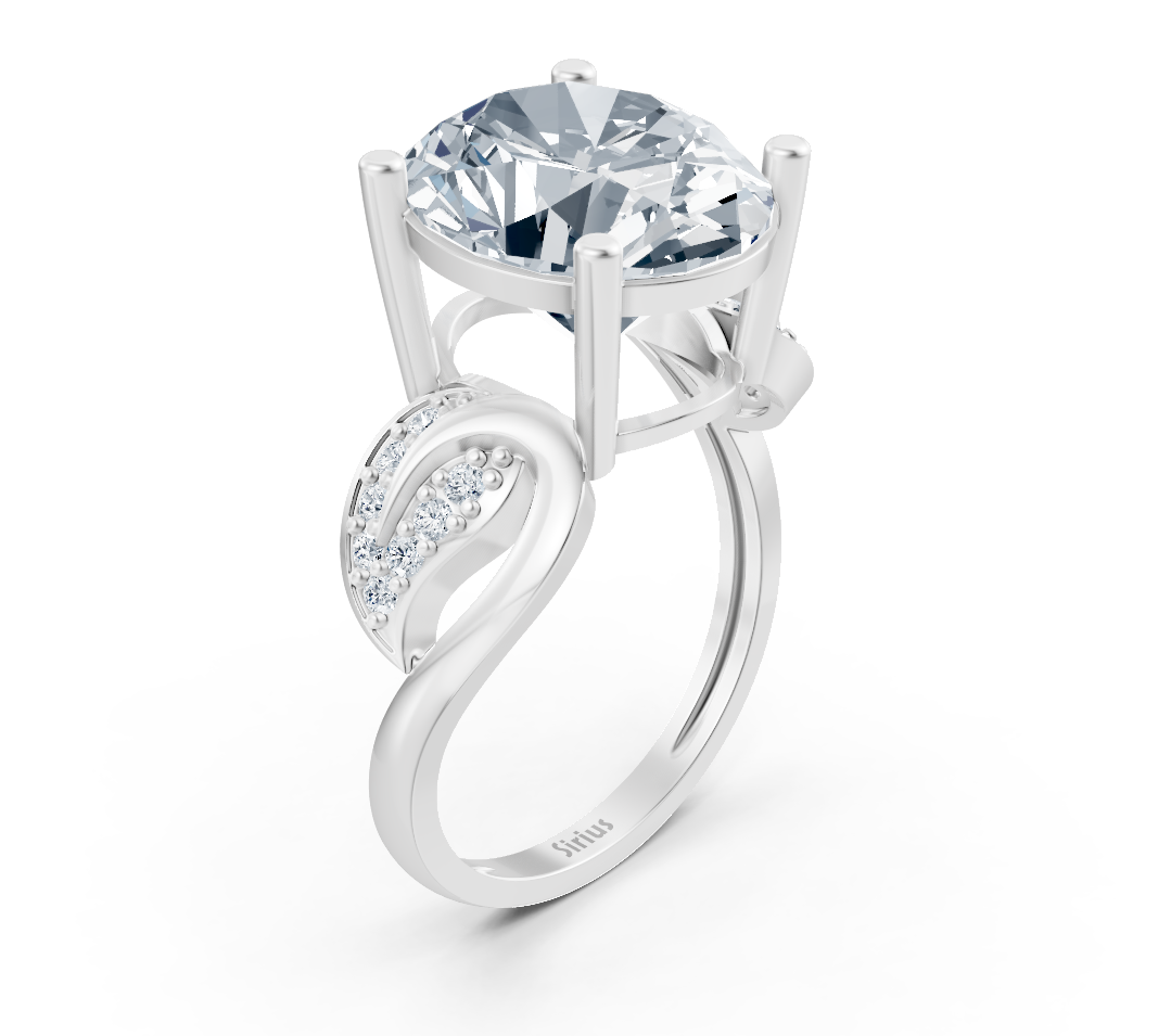 Verlobungsring aus Weißgold mit ovalem Labordiamanten und diamantbesetzter Ornamentfassung