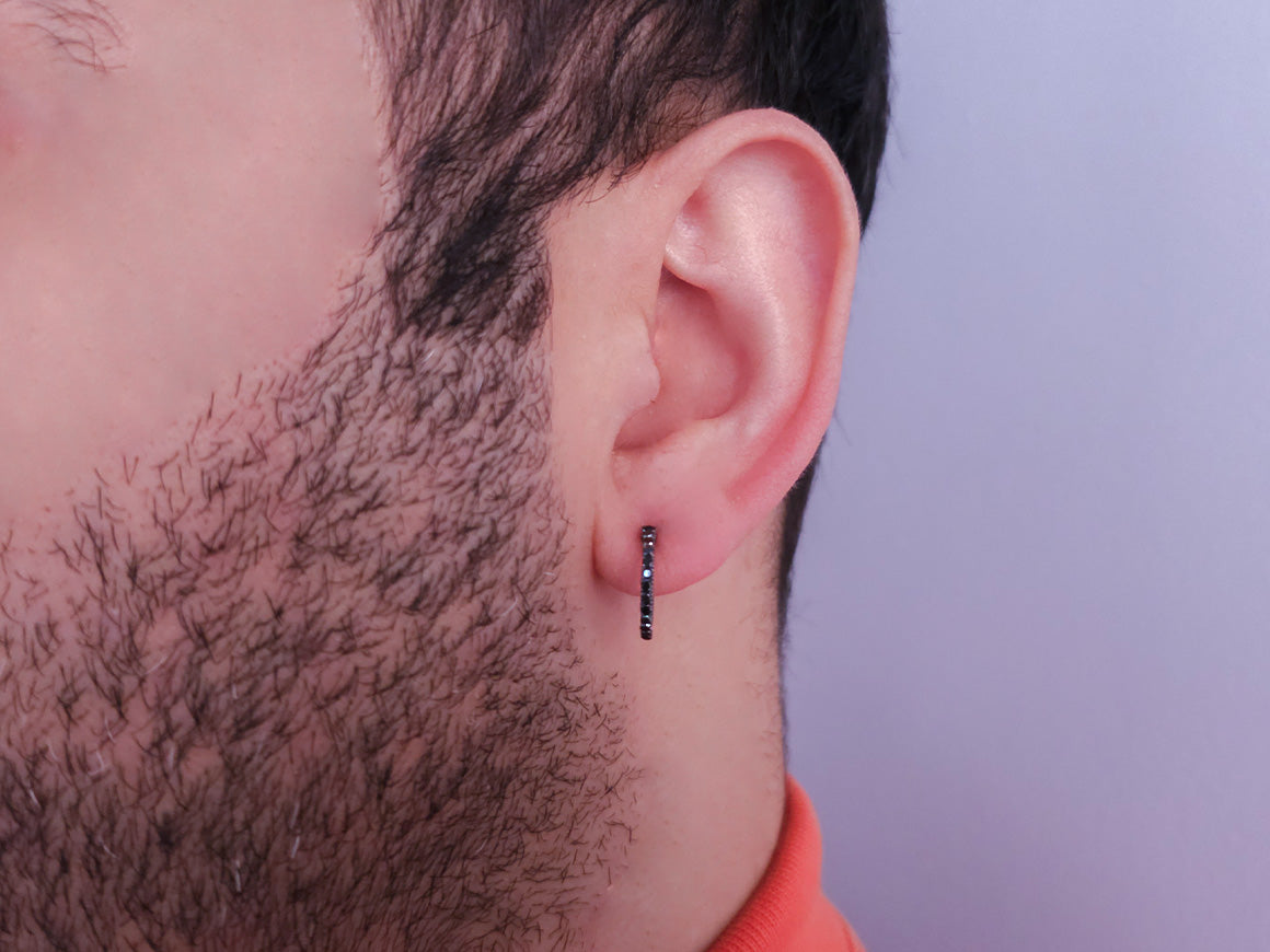 Créoles pour homme avec des diamants de laboratoire noirs en Or Blanc 585 millièmes – des Bijoux haut de gamme de Rosy Lab Diamonds