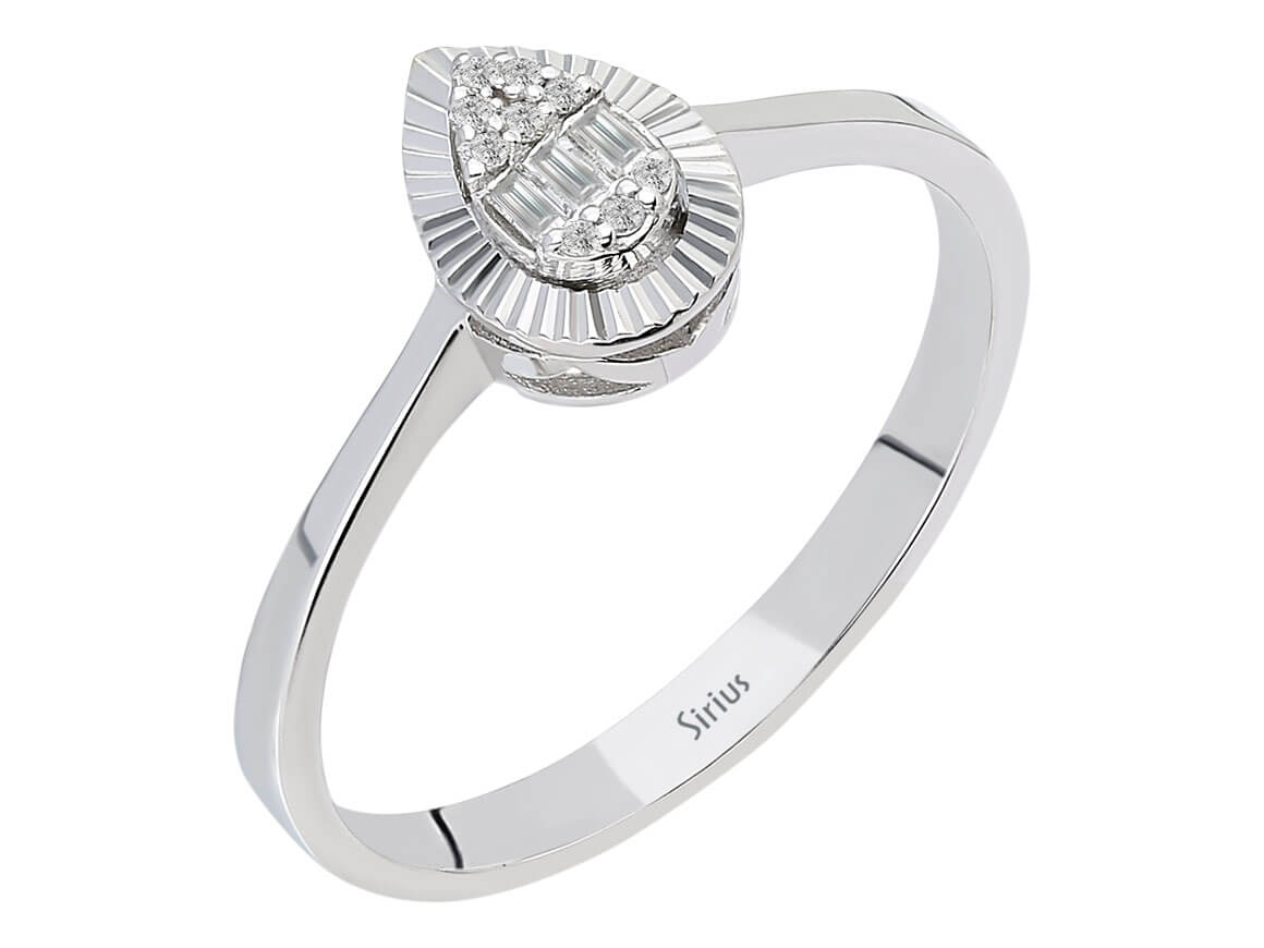 Tropfenglanz Ring mit Baget- und Runddiamanten aus 14K Gold