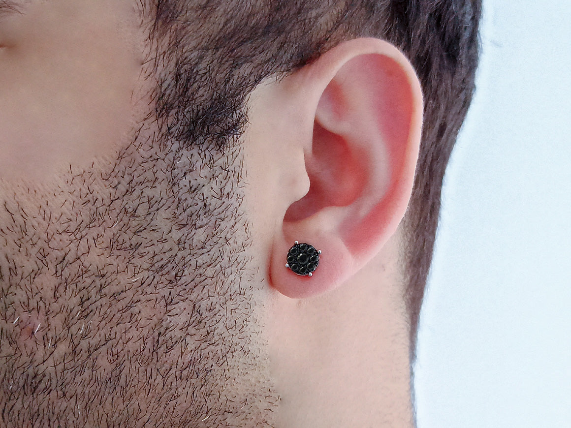 Boucles d'Oreilles Clous avec 9 diamants de laboratoire noirs de 0,42 carat en Or Blanc 333 - Bijoux haut de gamme de Rosy Lab Diamonds