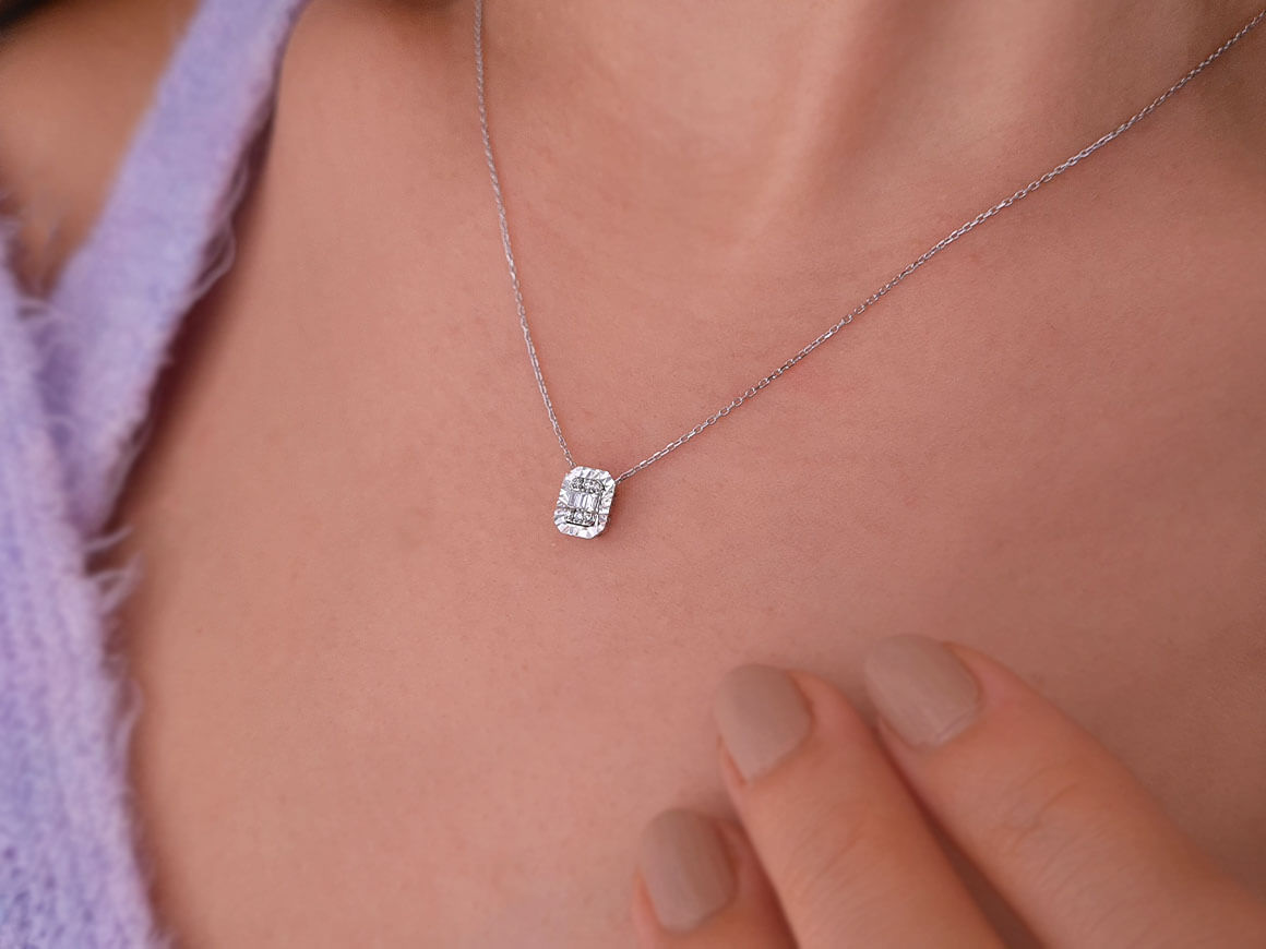 Triniti-Kette mit Baguette- und Runddiamanten in 8K Weißgold – 17P0055