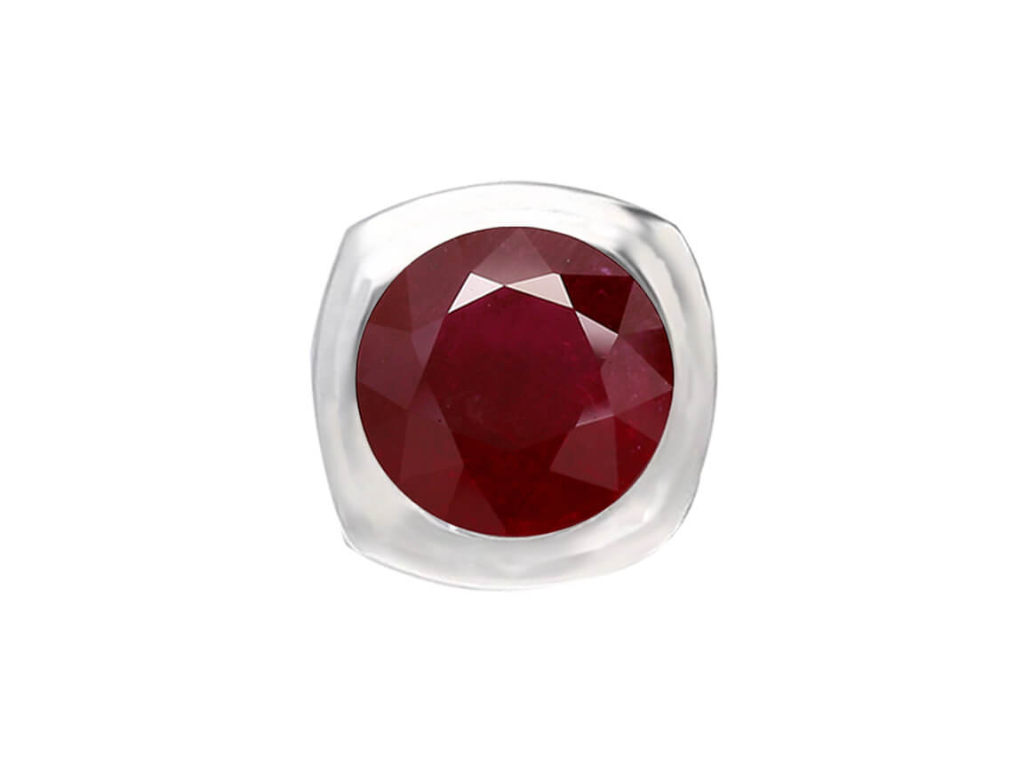 Clou d'oreille solitaire classique avec rubis en or blanc 585