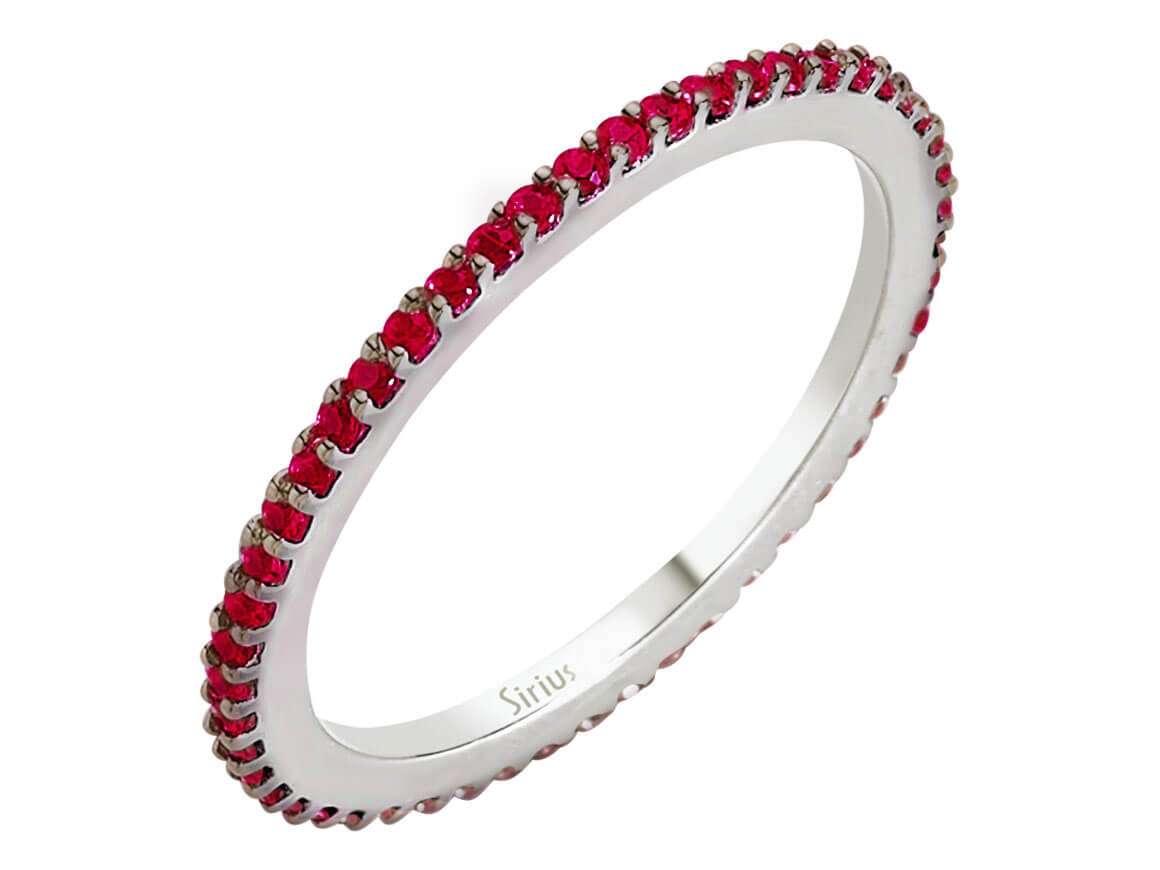 Feiner Eternity-Ring mit 42 runden Rubinsteinen in 14 Karat Weißgold