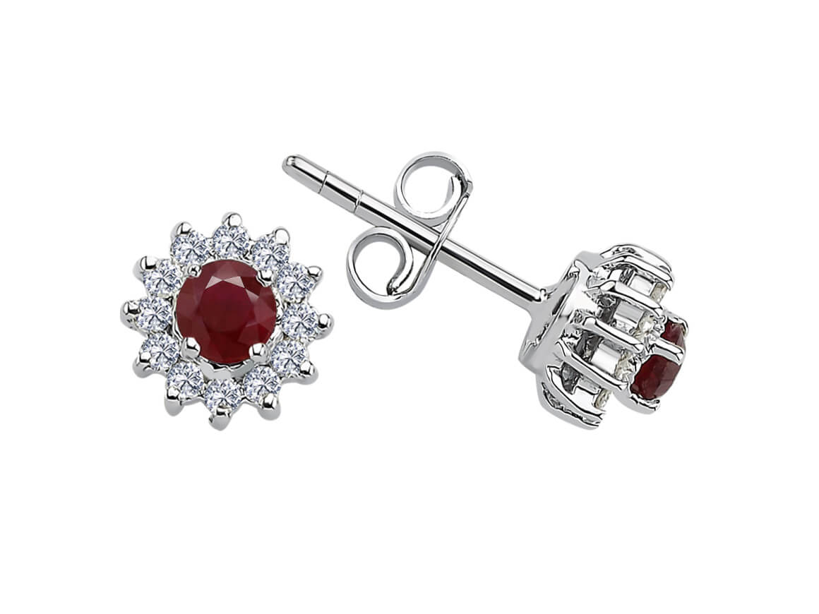 Boucles d'oreilles Anturaj avec rubis ronds et 24 diamants cultivés en laboratoire en or blanc 8K