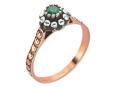 Antiker Stilring aus 8K Roségold mit Smaragd und Diamanten – 0,33 ct