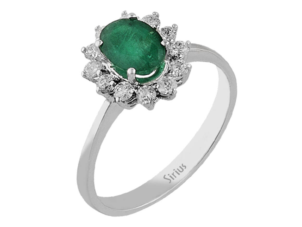 Laborgezüchteter Diamant- und Smaragd-Ring mit Ovalschliff in 14 Karat Weißgold – 1,26 ct Smaragd, 0,51 ct Diamanten